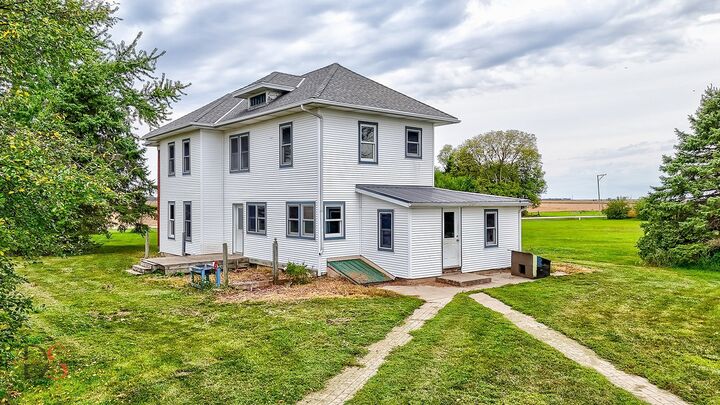 Property Photo: 830 S Buffalo Road IL 60479