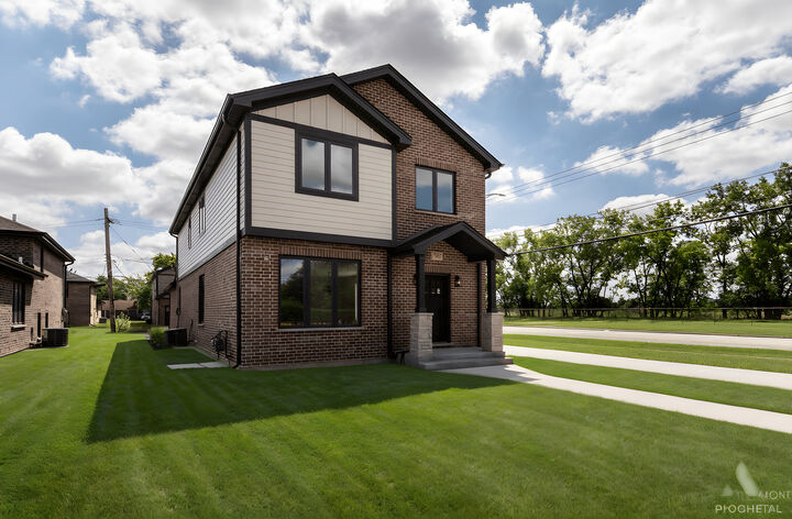 Property Photo:  7957 W 73 Place  IL 60455 