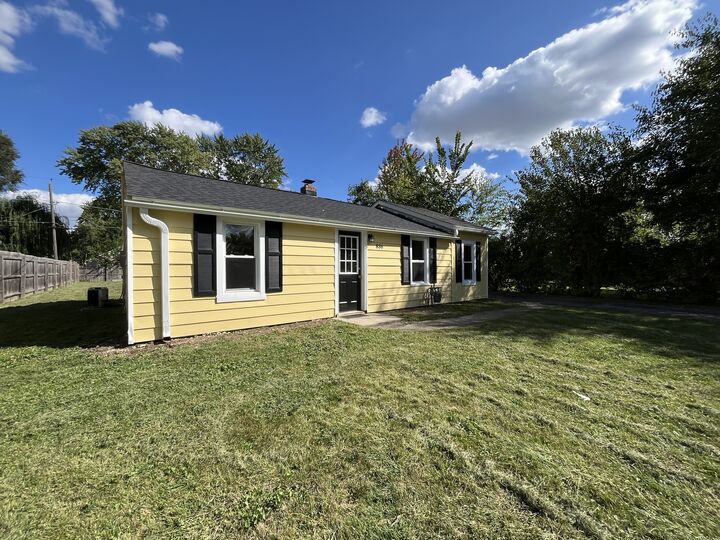 Property Photo:  836 S Sumner Avenue  IL 60505 