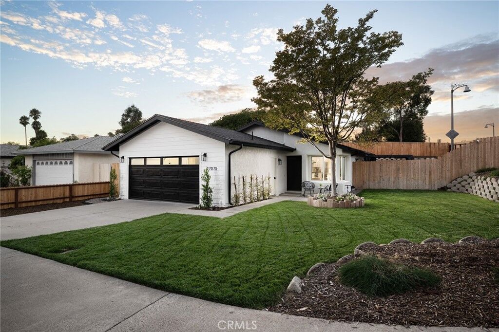 Property Photo:  27075 La Fuente  CA 92692 