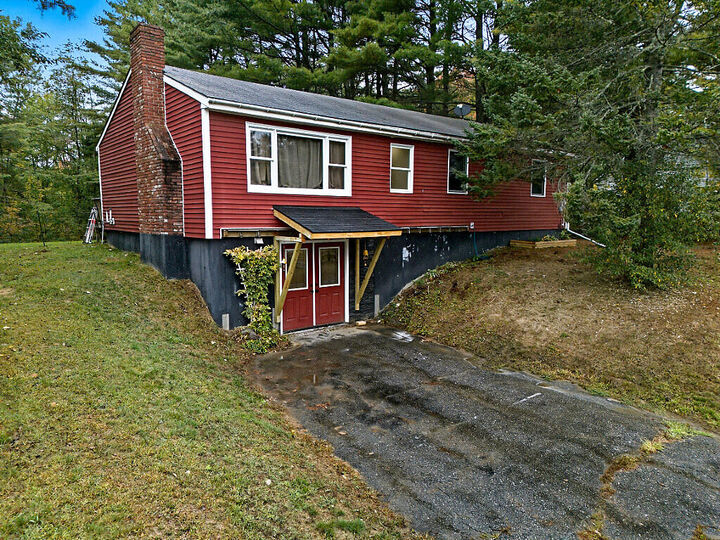Property Photo:  23 Pleasant Hill Drive  ME 04957 