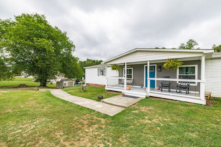 Property Photo:  5776 Craft Rd  TN 37080 