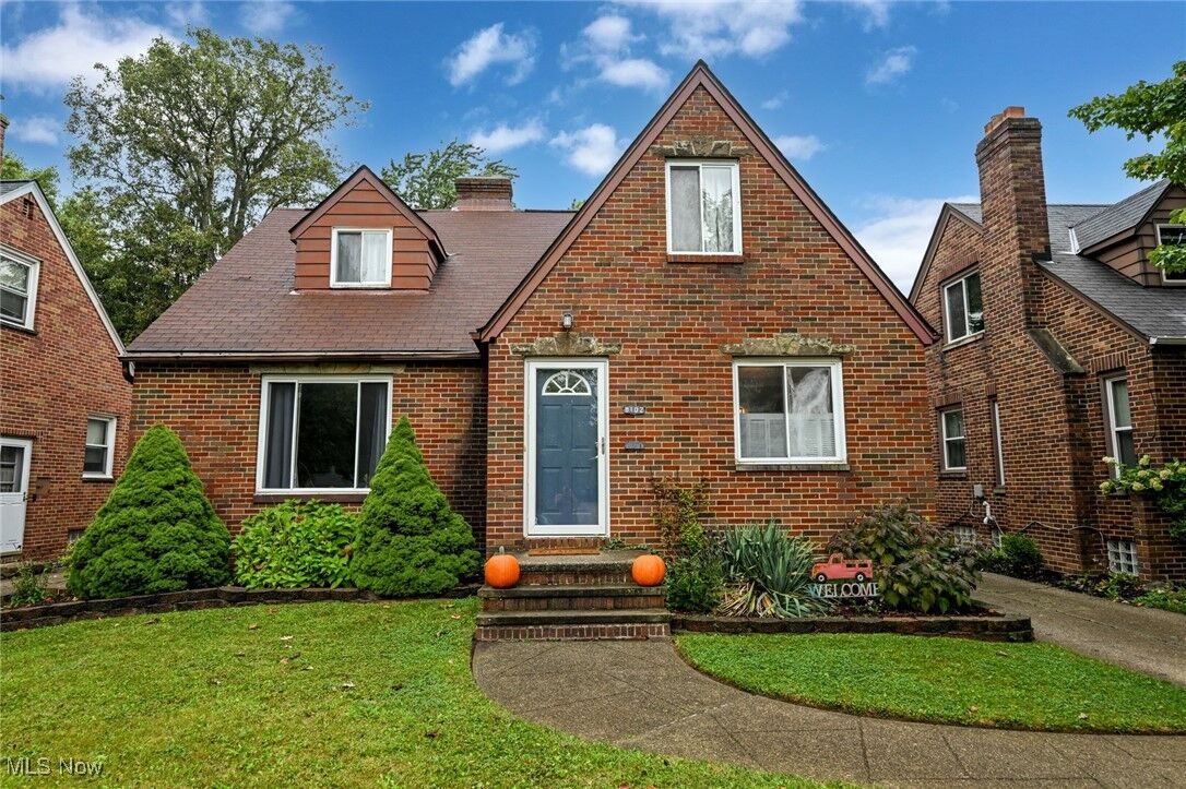 Property Photo: 8102 Whitehaven Drive OH 44129