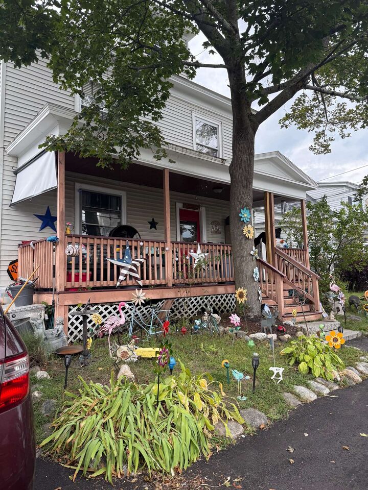 Property Photo:  6 Ray Street  NH 03104 