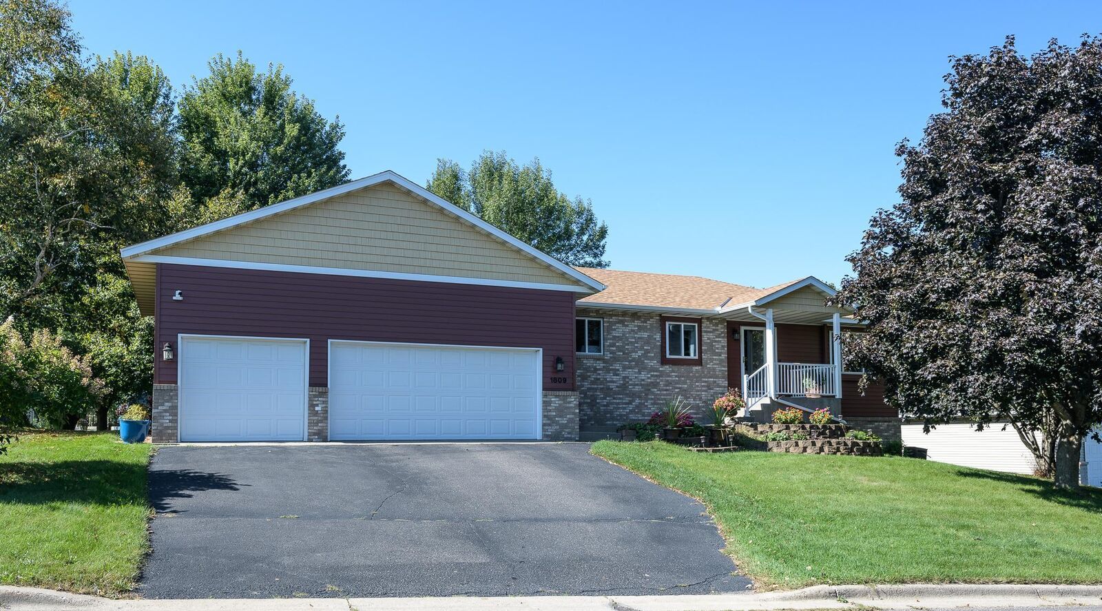 Property Photo:  1809 Eastern Star Loop  MN 56379 
