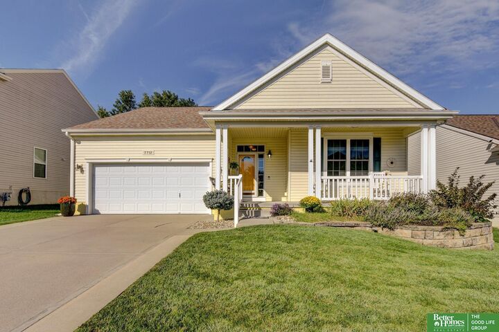7712 N 107 Street  Omaha NE 68122 photo