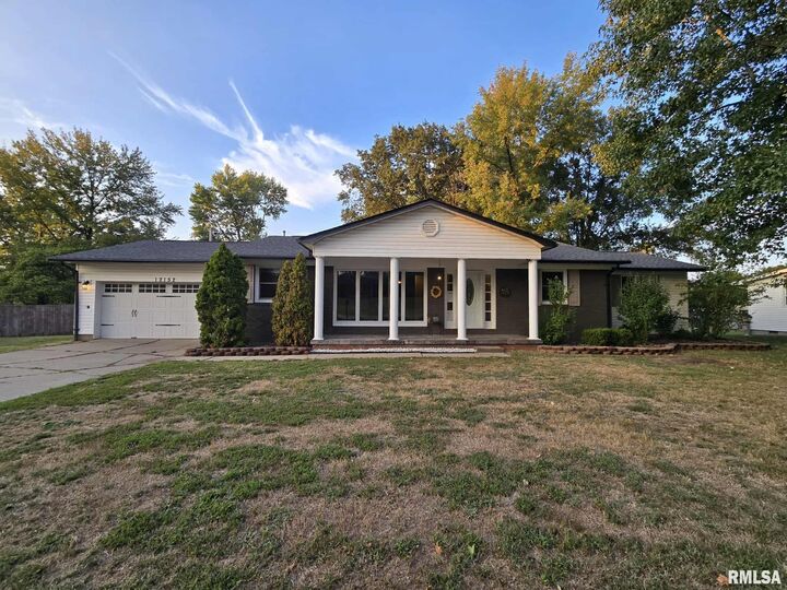 Property Photo:  12152 E Meadows Drive  IL 62864 