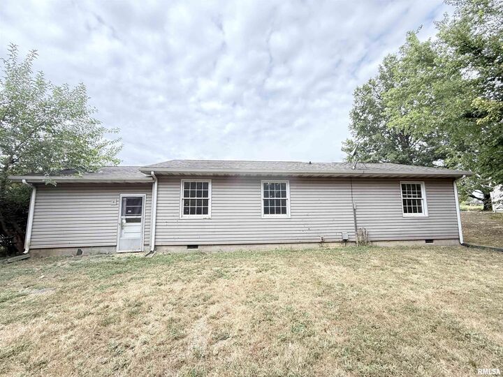 Property Photo:  304 N Reed Station Road  IL 62924 