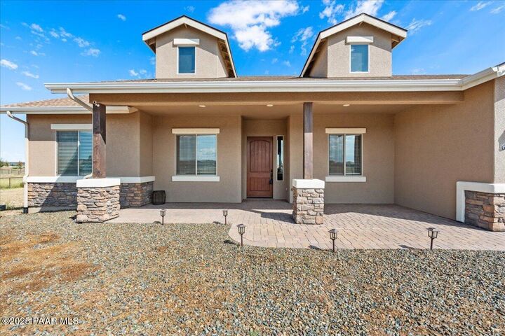 Property Photo: 6820 E Wade Lane AZ 86315