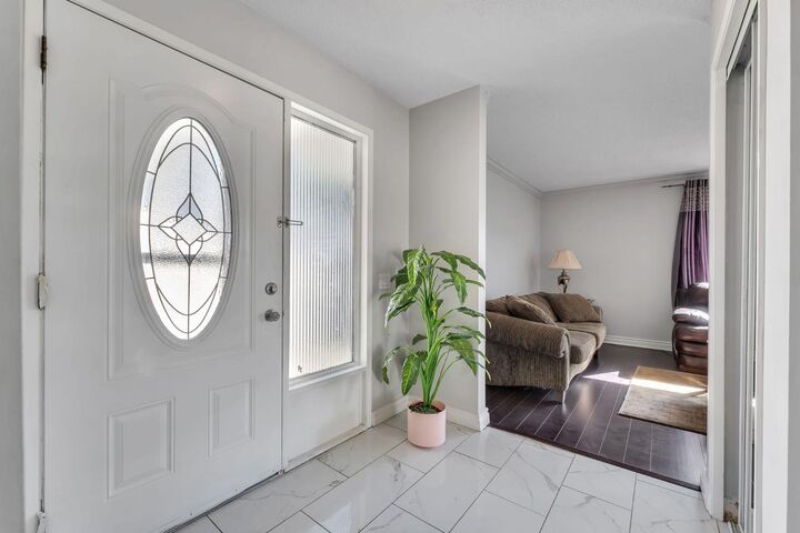 Photo de la propriété:  5190 Whitestone Road NE  AB T1Y 1T6 