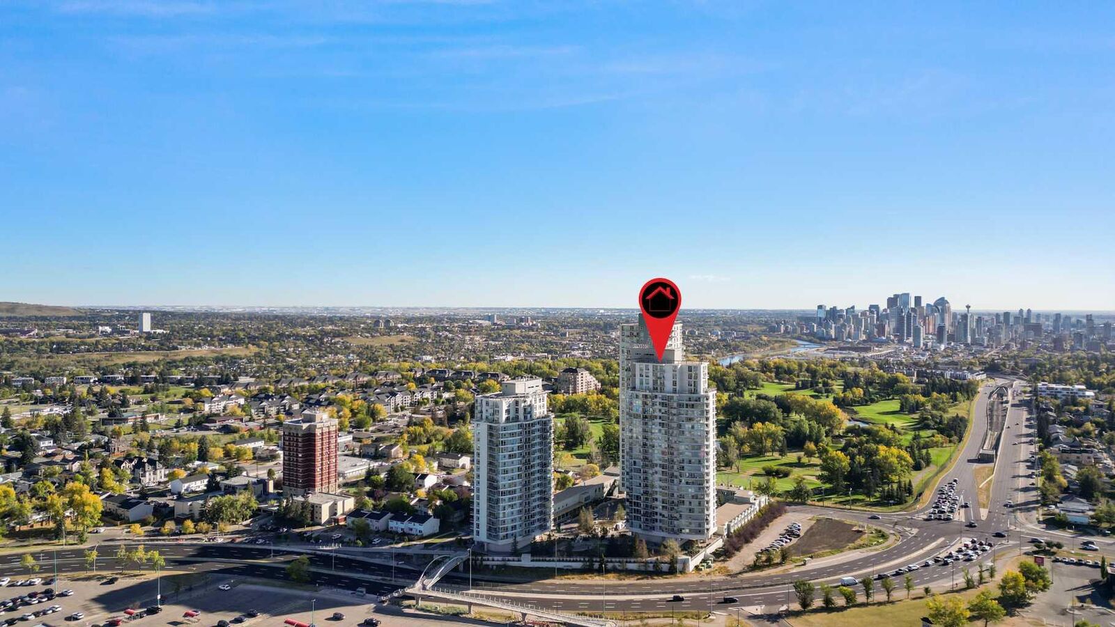 Property Photo:  77 Spruce Place SW 2404  AB T3C 3X6 