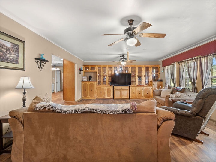 Property Photo:  332 Alexandria Hwy  LA 71446 