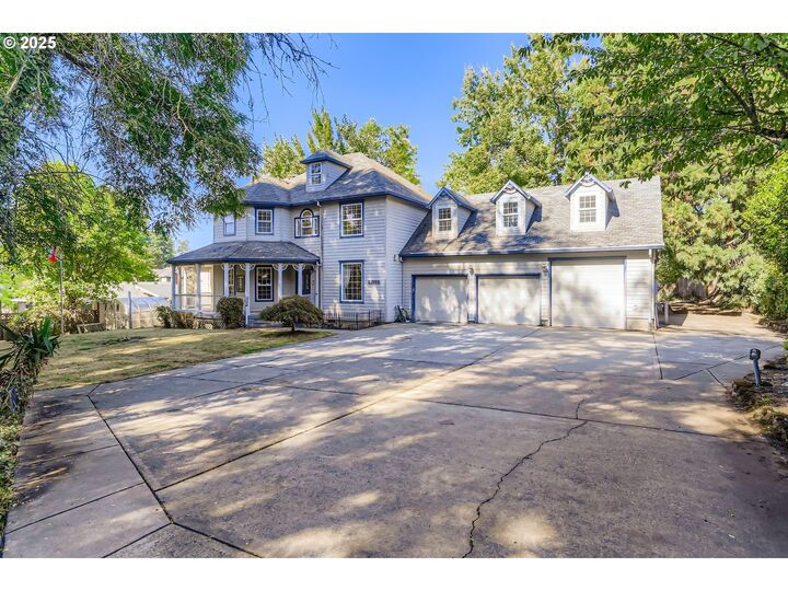 11939 SW Walker Rd  Beaverton OR 97005 photo