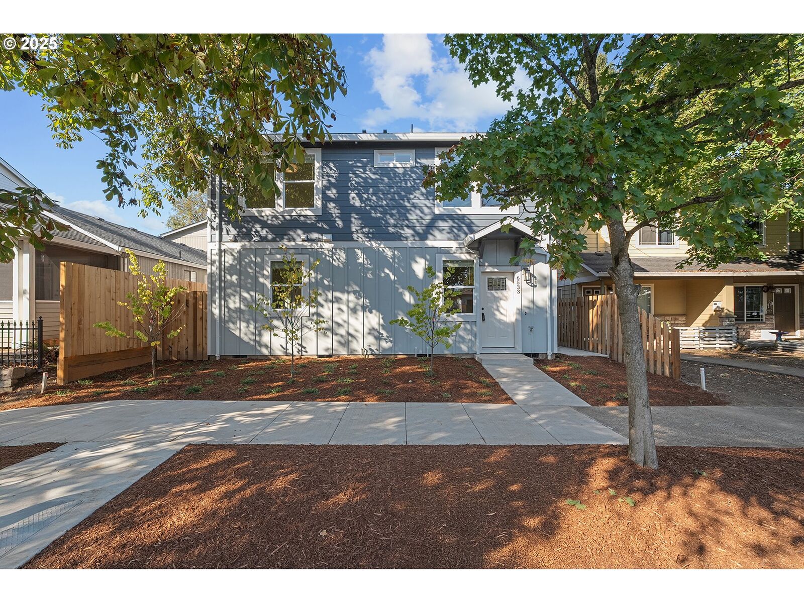 Property Photo:  6533 SE Woodstock Blvd  OR 97206 