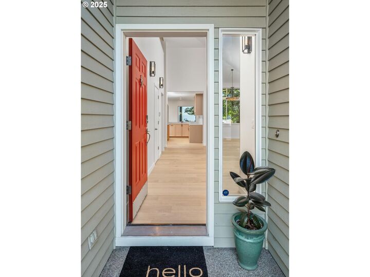 Property Photo:  3140 NE Rocky Butte Ln  OR 97220 