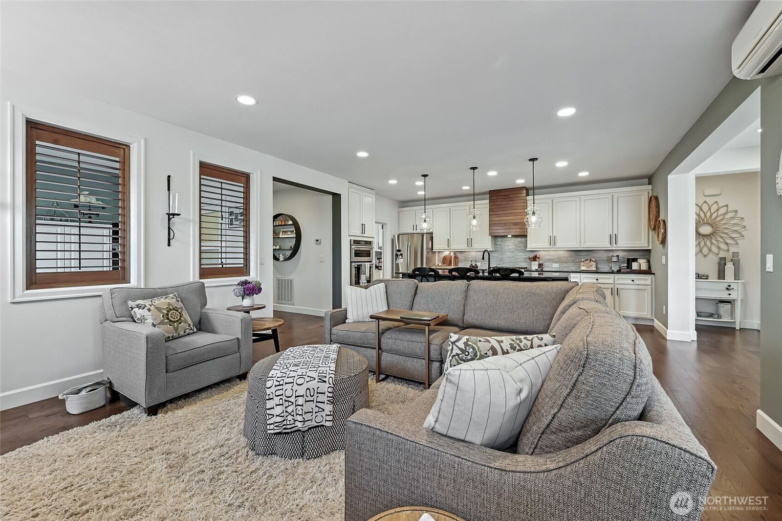 Property Photo: 12427 243rd Terrace NE WA 98053