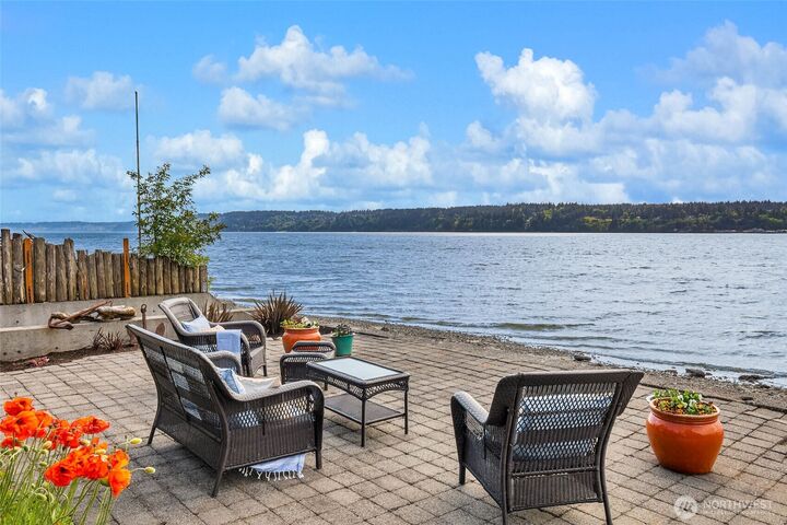 Property Photo:  14010 SW Bates Rd.  WA 98070 