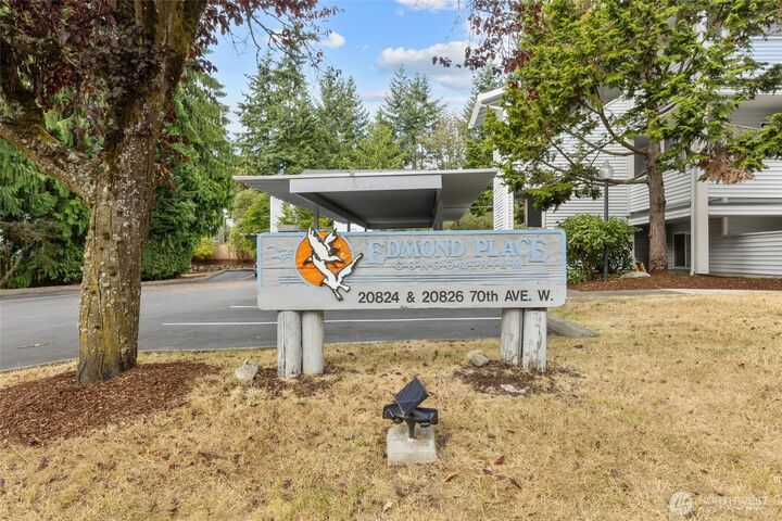 Property Photo:  20826  70th Avenue W 5  WA 98036 