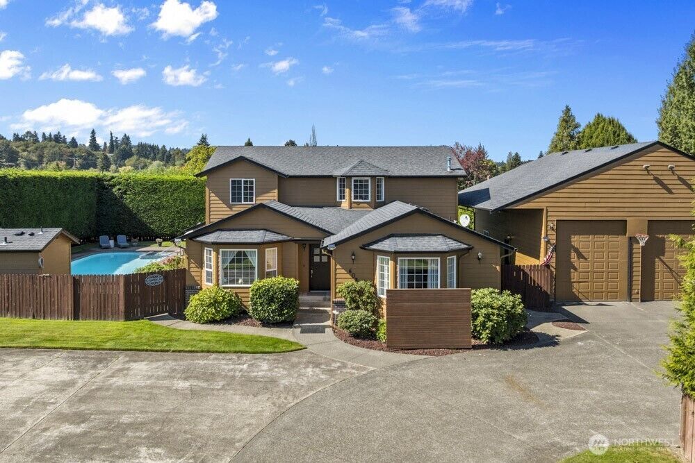 Property Photo:  608  14th Street SW  WA 98371 