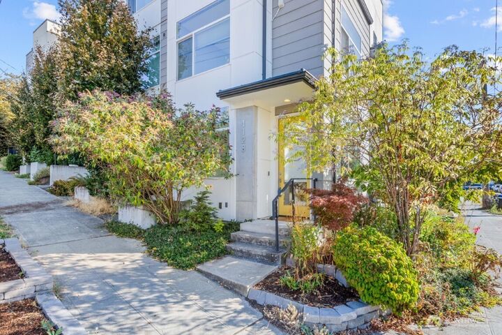 Property Photo:  1128  24th Avenue S  WA 98144 