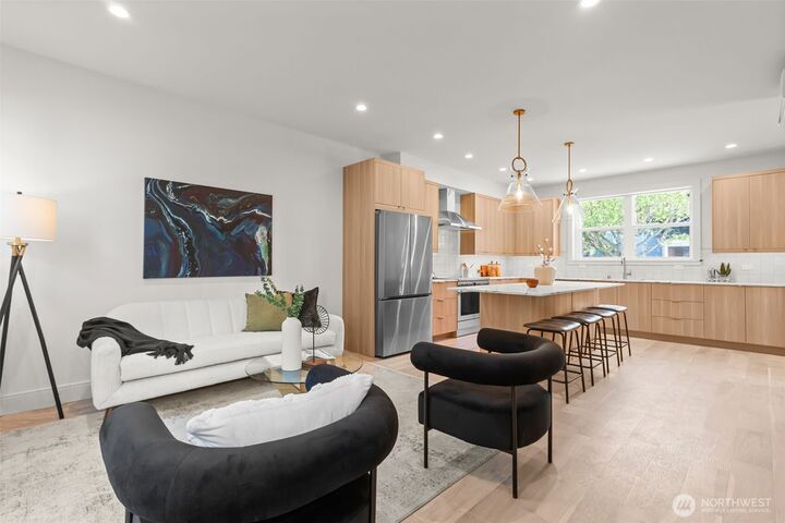 Property Photo: 7346 22nd Avenue NW WA 98117