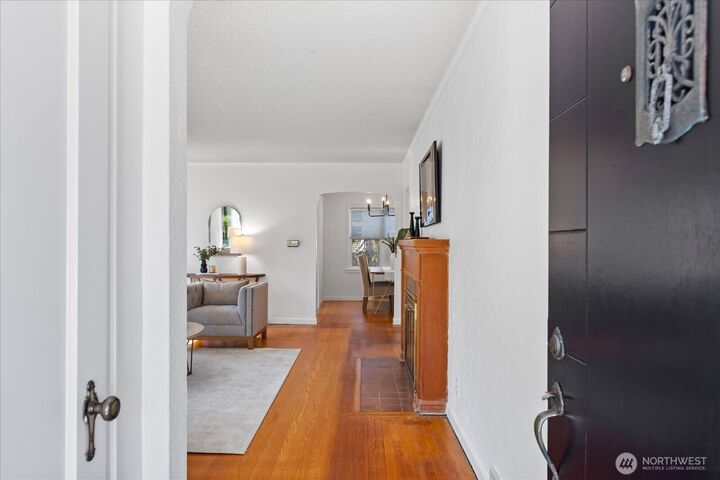 Property Photo:  7711  Jones Avenue NW  WA 98117 