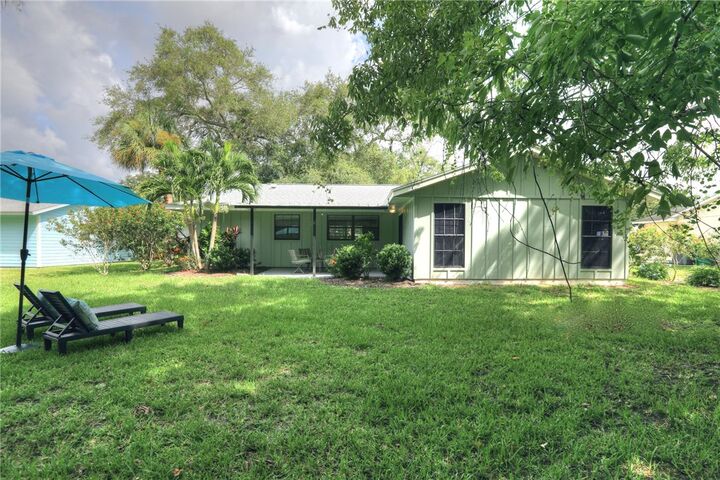 Property Photo: 725 Jordan Avenue FL 32958