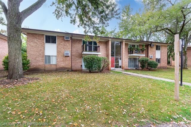 Property Photo: 1233 Island Drive 201 MI 48105