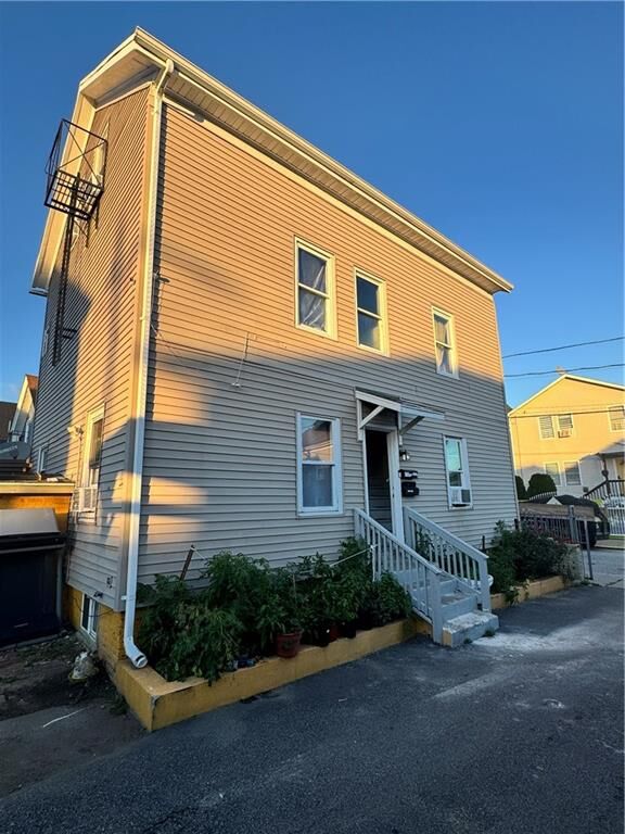 Property Photo:  21 Noyes Avenue  RI 02907