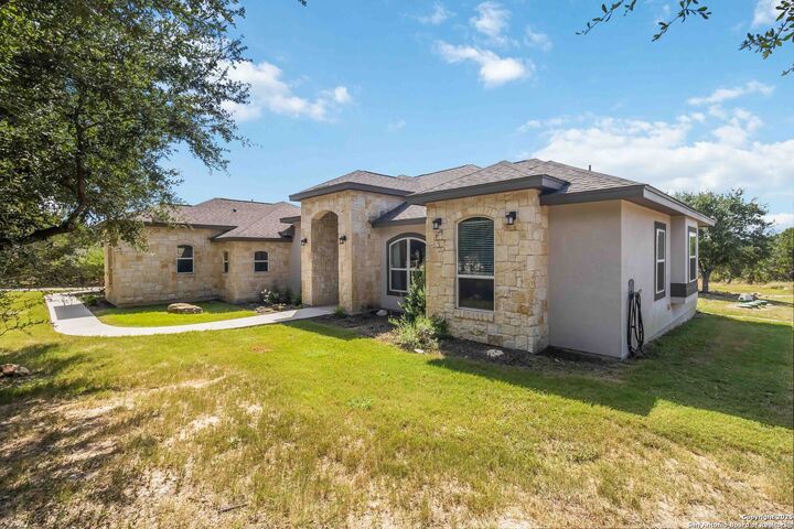 Property Photo:  335 Mystic Breeze  TX 78070 