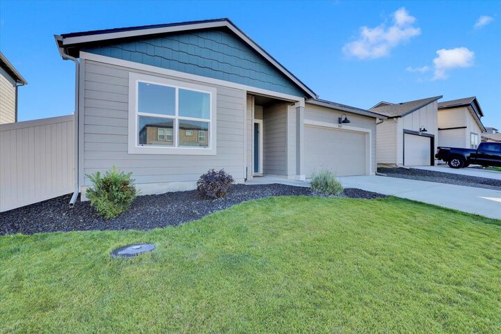 Property Photo:  8123 S Colwood Rd  WA 99004 