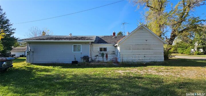 Photo de la propriété:  121 4th Avenue E  SK S0E 1W0 