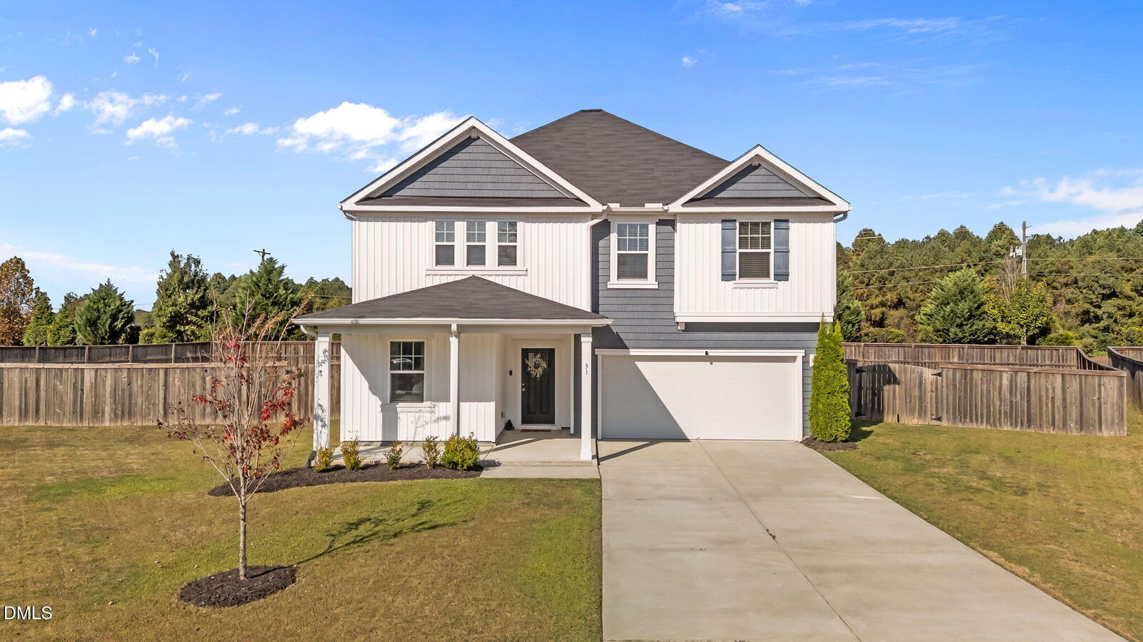 Property Photo:  31 Wood Barn Court  NC 27526