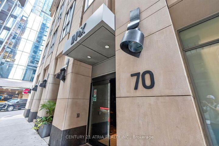 Photo de la propriété:  70 Temperance Street 3101  ON M5H 0B1 