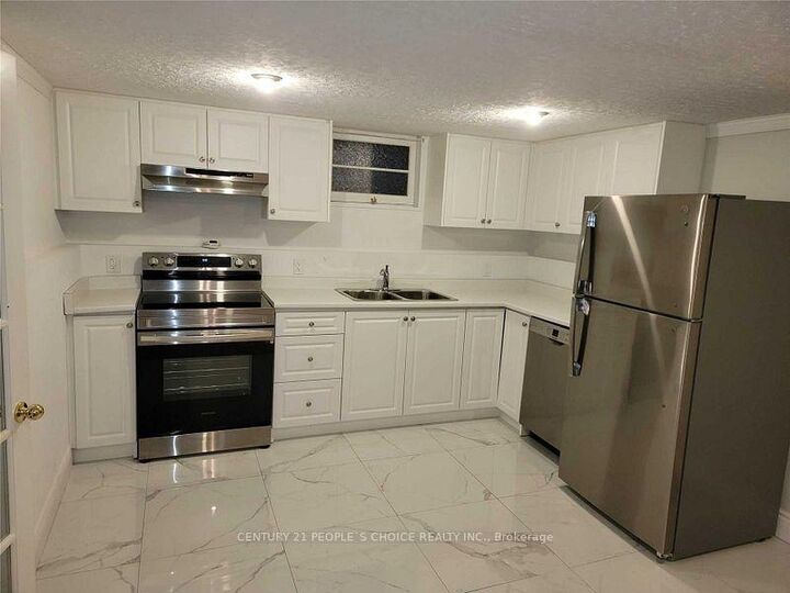Photo de la propriété:  1482 Fisher Avenue Lwr Lvl  ON L7P 2L8 