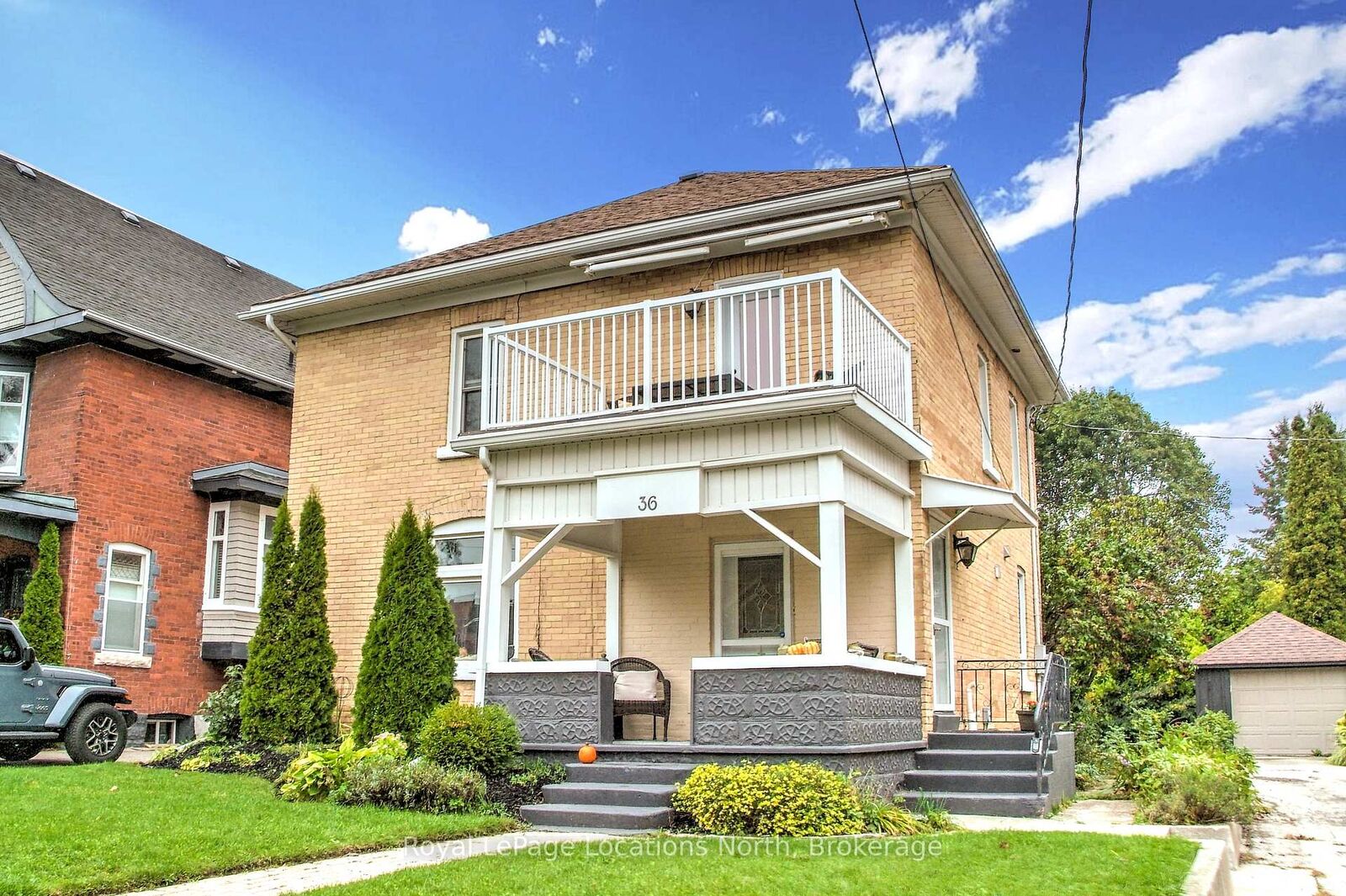 Property Photo:  36 Nelson Street E  ON N4L 1N6 