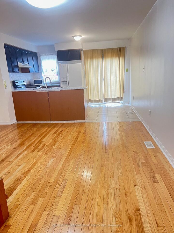 Property Photo:  17 Coyote Crescent  ON M1B 6G9 