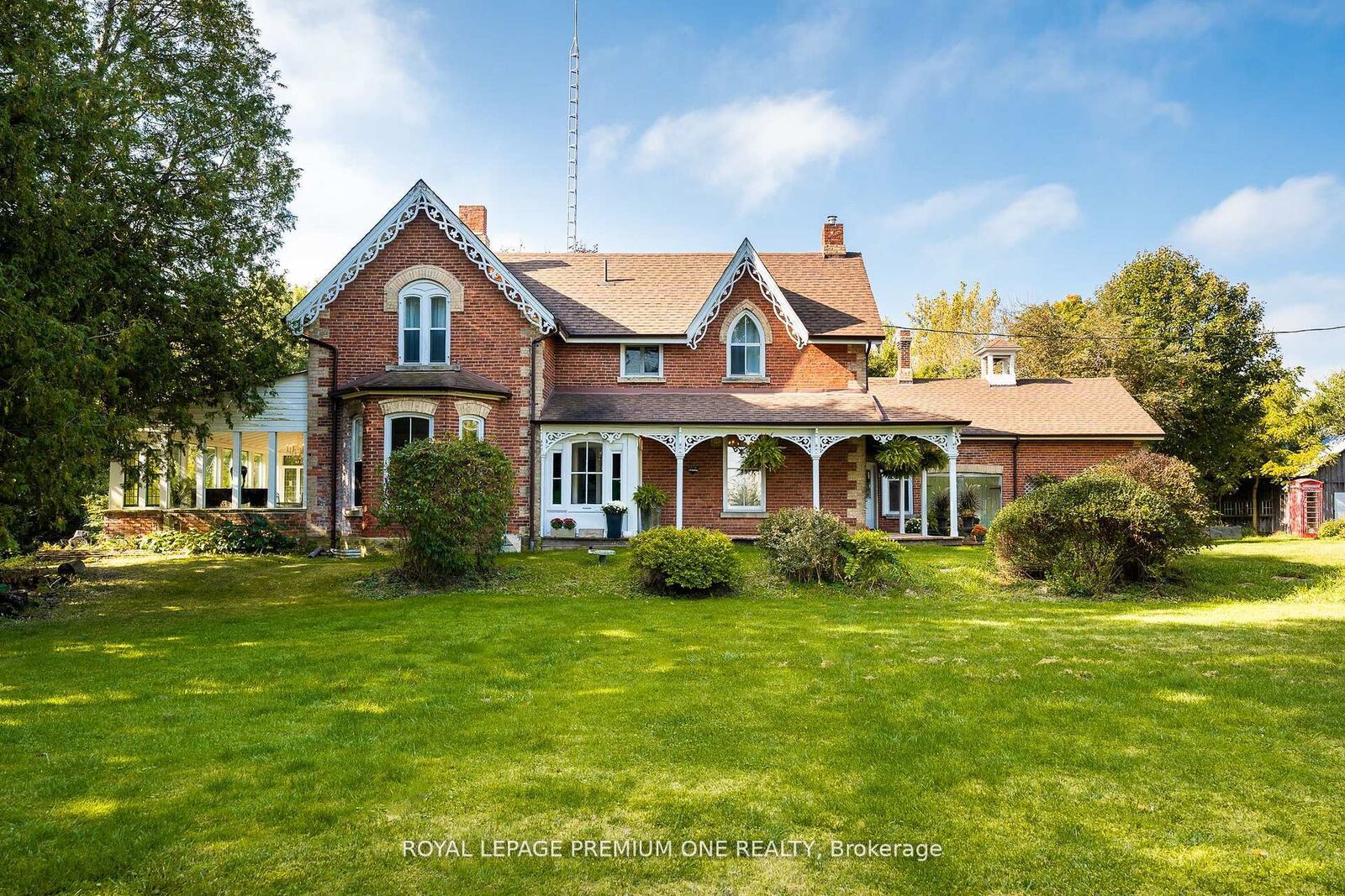 Property Photo: 14650 Heart Lake Road ON L7C 2J7