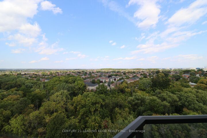 Property Photo:  8501 Bayview Avenue 1206  ON L4B 3J7 