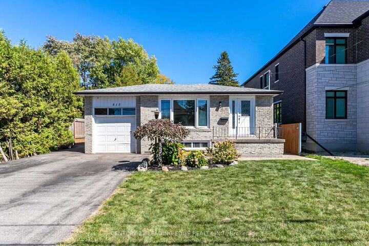 815 Douglas Avenue  Pickering ON L1W 1N2 photo