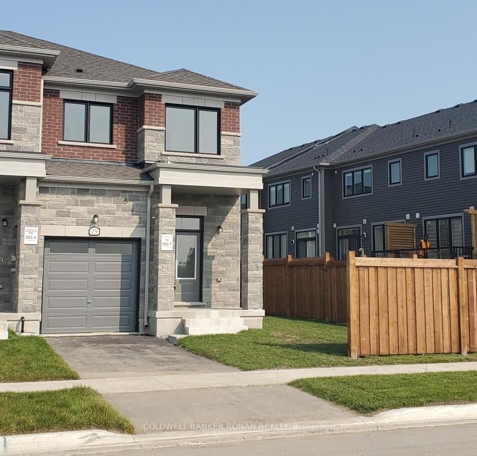 Photo de la propriété:  29 Milady Crescent  ON L9J 0X3 