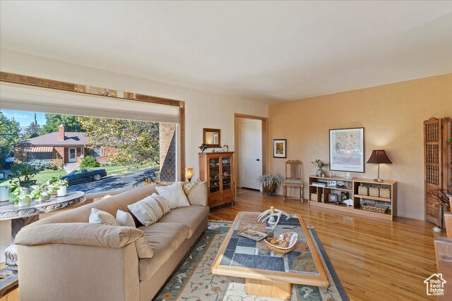 Property Photo:  1315 E Walcott St  UT 84403 