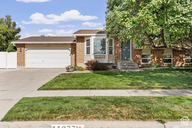 Property Photo:  11077 S Hawkwood Dr  UT 84094 