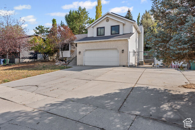 Property Photo:  1896 E Gyrfalcon S  UT 84092 