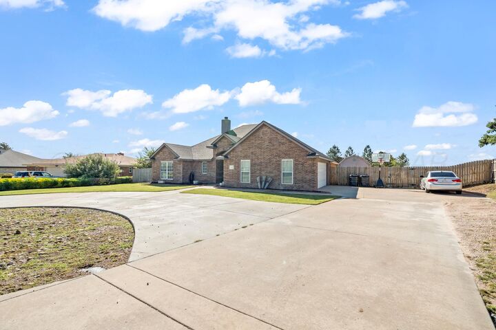 Property Photo: 219 Tumbleweed Street TX 79007