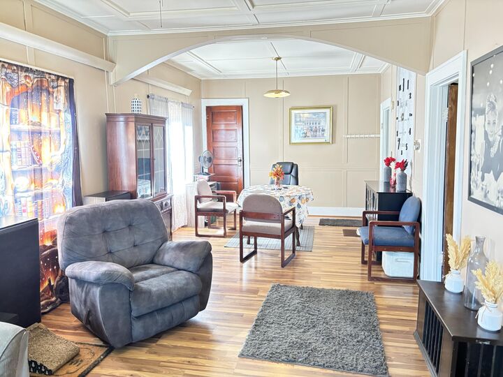 Property Photo:  816 12th St  SD 57437 