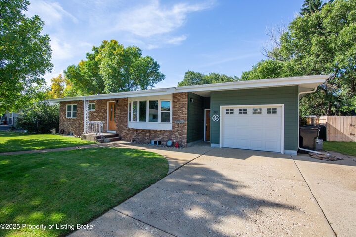 Property Photo: 801 10th Avenue W ND 58601