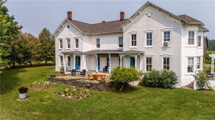 Property Photo: