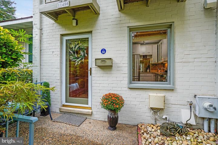 Property Photo:  11450 Orchard Lane  VA 20190 