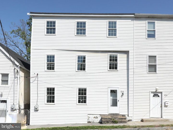 416 W Washington Street  Charles Town WV 25414 photo